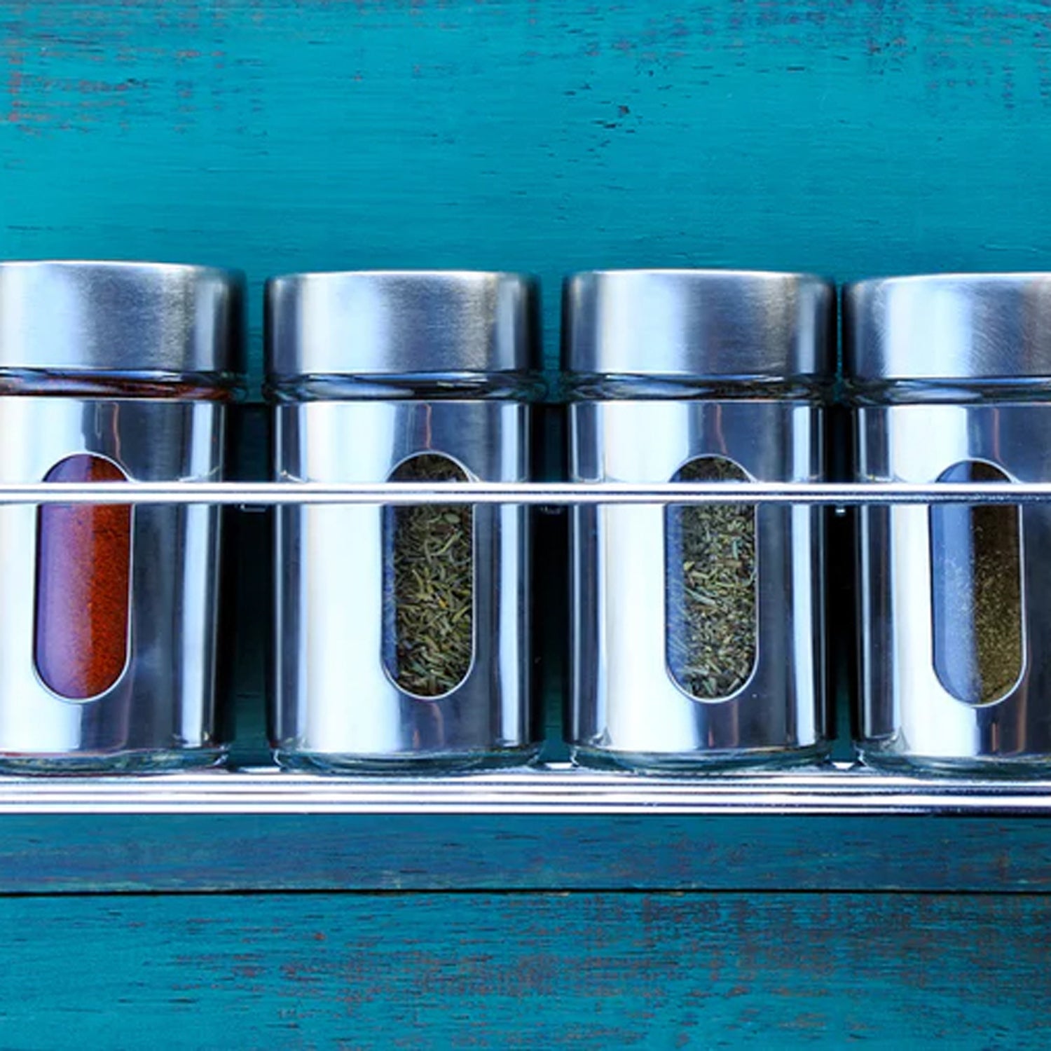 5 Essential Spices to Always Have in Your Pantry